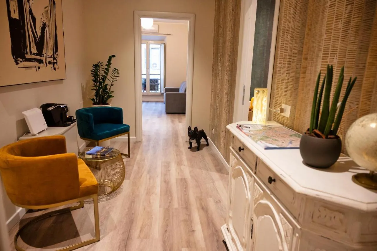 Design 18 Charming Rooms Rome