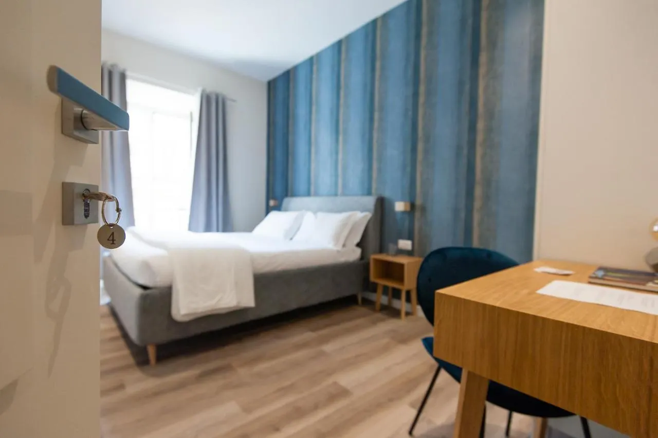 רומא Design 18 Charming Rooms איטליה