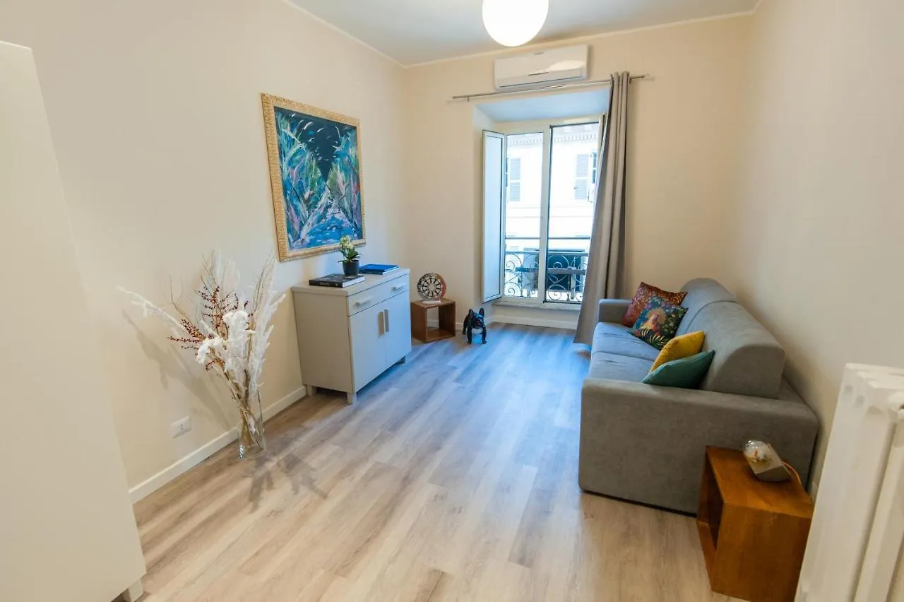 רומא Design 18 Charming Rooms בית הארחה